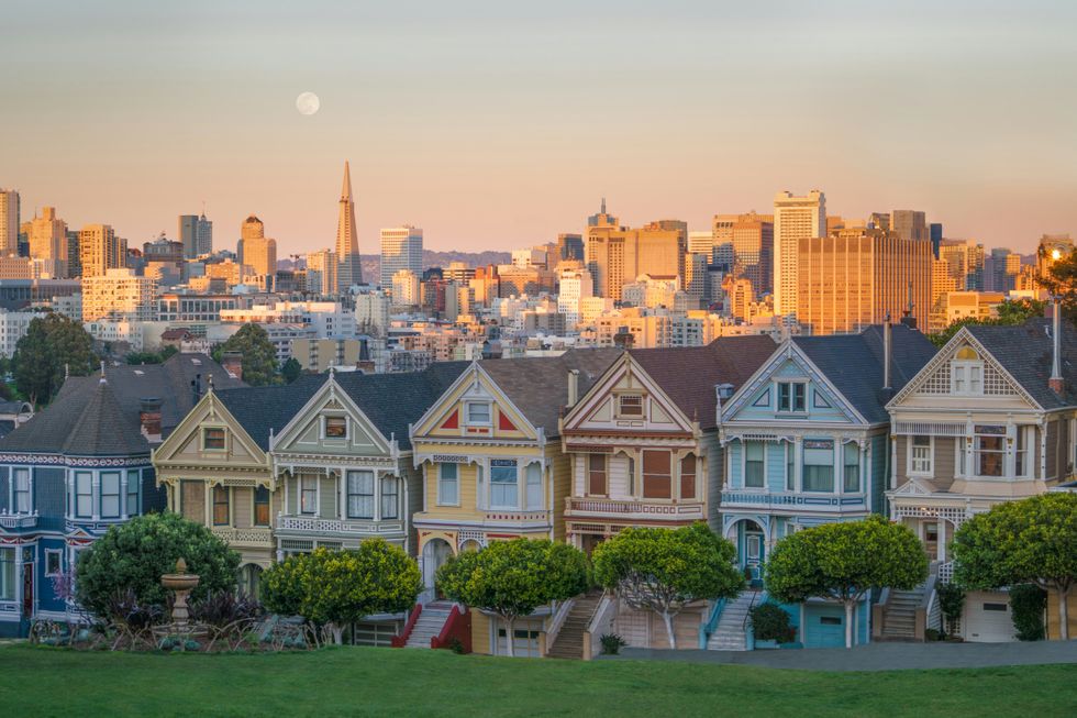 lined of white-and-blue concrete buildings in san francisco